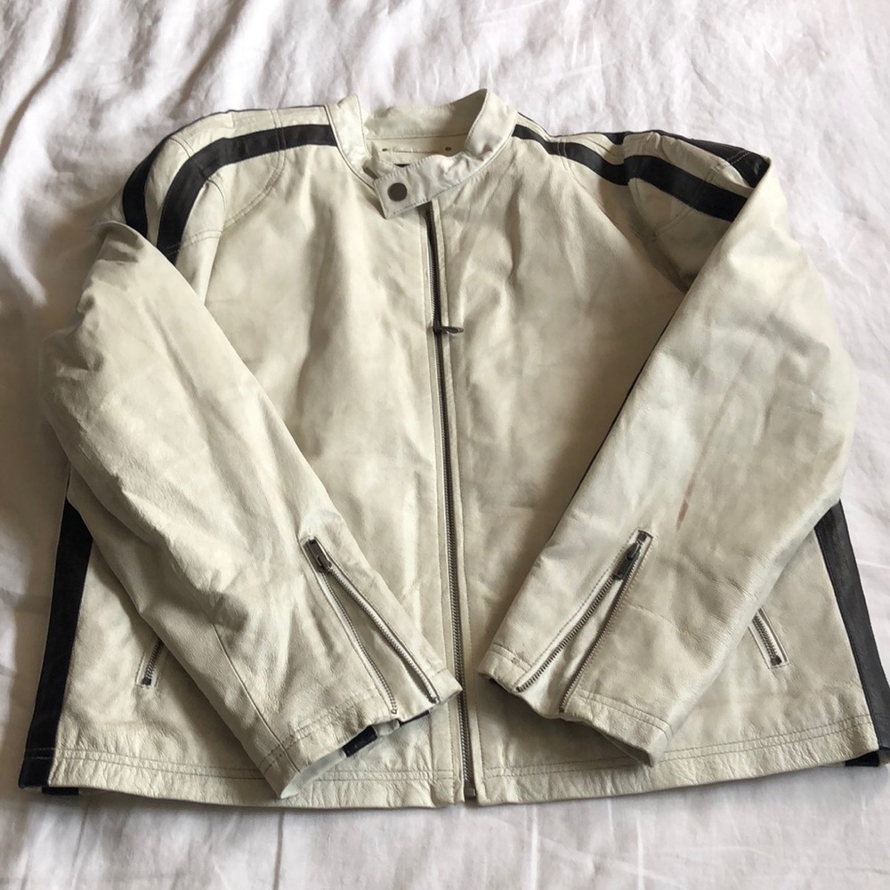 Men’s motorcycle style leather jacket